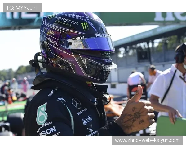 F1汉密尔顿极速超车，成功夺回领先